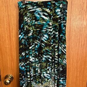 Evan Picone Hi Low Travel Slinky Skirt Womsns Medium Blue & Green Vacation Work